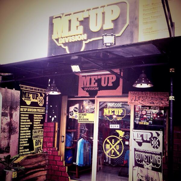 Ucup , itong , jeje , sany , godel , gembel !!!!!!! ME'UP corps.....