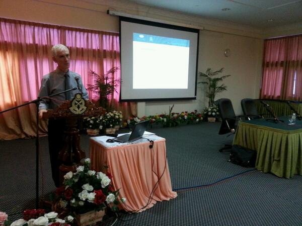 Rynn_p's tweet photo. Executive Talk on healthy prison by Prof. Neil Morgan at Prison HQ. http://t.co/kG47kfYARb