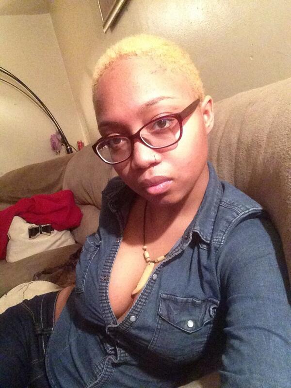_EvaDoll's tweet photo. I love my blonde ... http://t.co/dsrPJ2orvd