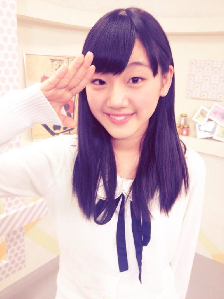 衝撃の激安コスパ・掘り出し物も 佐々木美玲他サイン有】チョコ