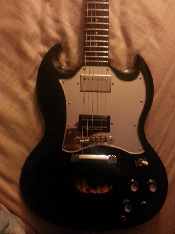 Tim_Fever's tweet image. Look upon my new and improved axe and FEAR ME! SUCCUMB OH WEAK DENIZENS OF EARTH! YOU ARE BUT CHUM!