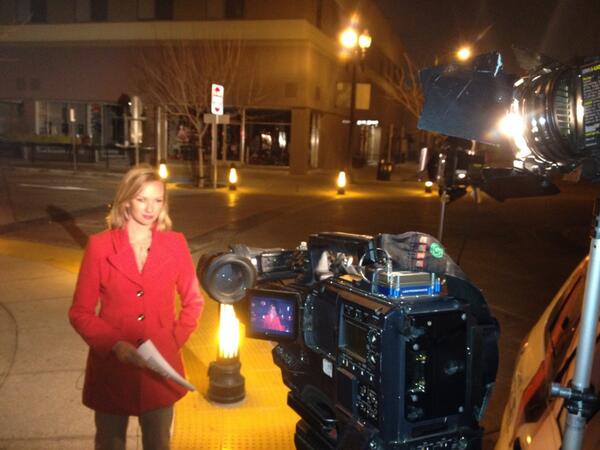 Geoff23ABC's tweet photo. Go Red Friday #Bakersfield downtown http://t.co/whZJ52U3YI