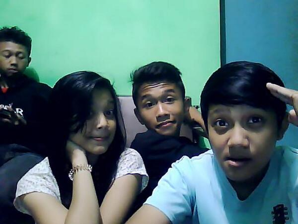 dhesiedelonge's tweet photo. ngaksiss :D http://t.co/NO9193n4O7