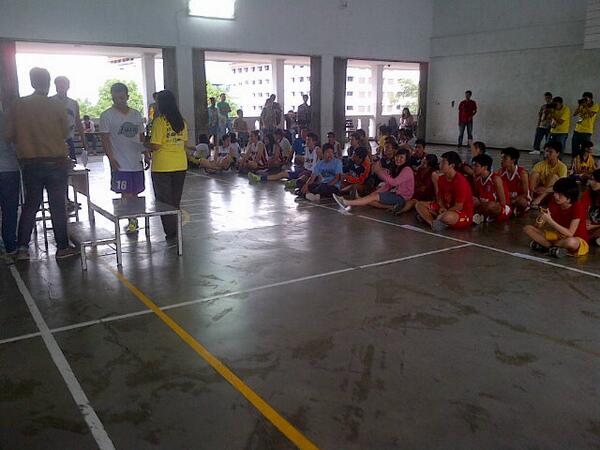 YHYCup's tweet photo. Pembagian juara nih guyss yuhuu http://t.co/Meo7YpFxRo