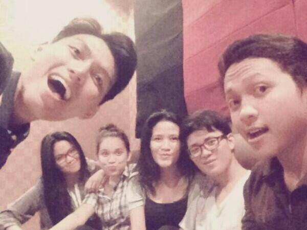 Ayooo dongs ngumpul lagi <a href="/tasyasiregarr/">TASA</a> <a href="/chyntiaclaudi/">tia clody</a> @farhaancus <a href="/fauzanshofani/">Shofani</a> <a href="/RianRahmat22/">rian rahmat</a>