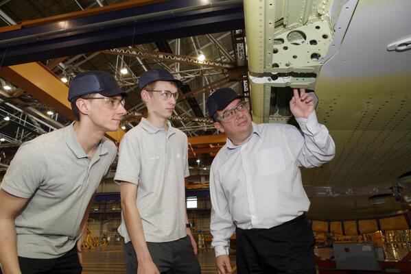 Airbus's tweet photo. Do you know the closing date for our UK Craft Apprenticeships? Visit http://t.co/NTxIaSHGJW to find out and apply! http://t.co/wFUzrCWcIo