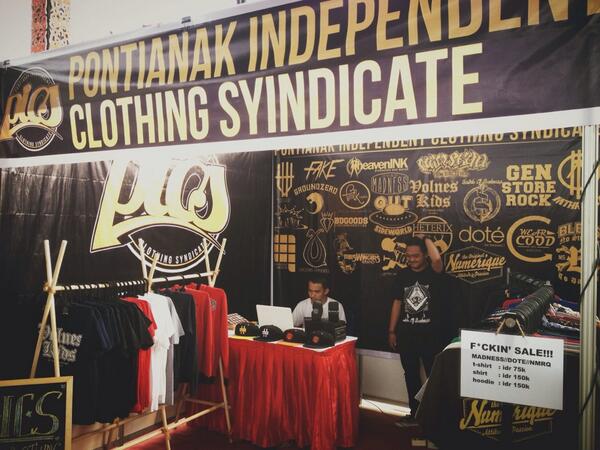 Penampakan booth PICS di pekan kreasi pemuda ( rumah radakng )