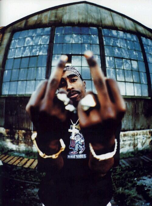WestUpMoneyGang's tweet photo. #Dope http://t.co/C10DDRqIbB