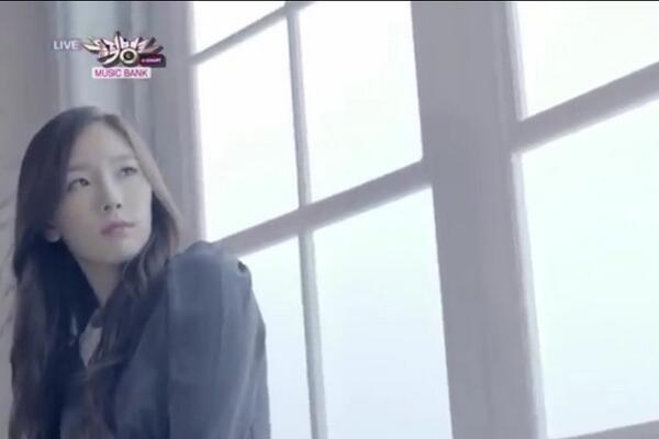 elaine_toha's tweet photo. "@findSNSDhere: My oh my, I think Ive been shot. xD http://t.co/5bQ26laEkS"