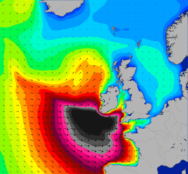 Incredible swell due Saturday 9th Feb. See magicseaweed.com . Keep piling those defences! #UkStorms