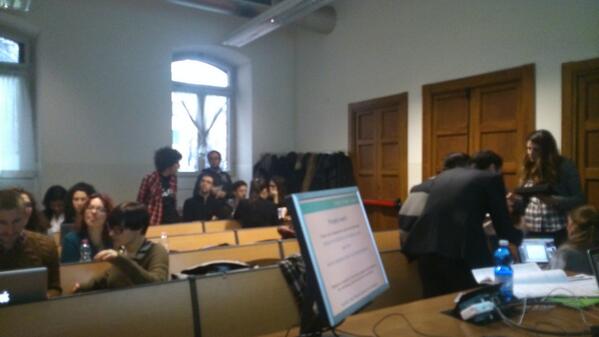 alemistretta9's tweet photo. Oggi al @masterDCS per presentare un progetto di #LikeReply. Interessante confronto con gli studenti. Grazie a tutti! http://t.co/8aXyHlLVdm