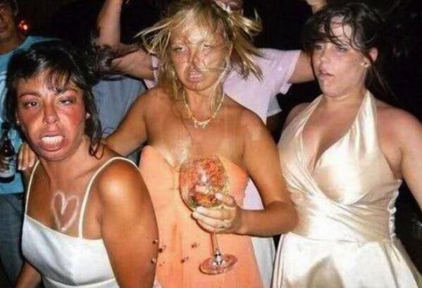 SickChirpse's tweet image. This could be YOU - tonight. 

Free £50 bar tab. Click here: sckchr.ps/1fNKvUa