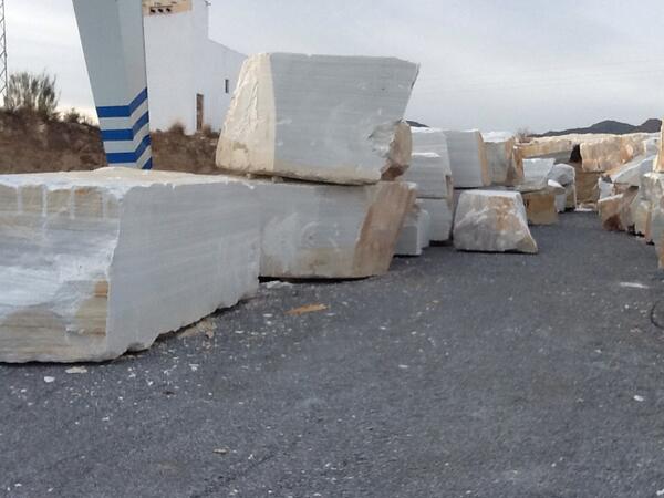 PimarStone's tweet image. Bloques Blanco Macael