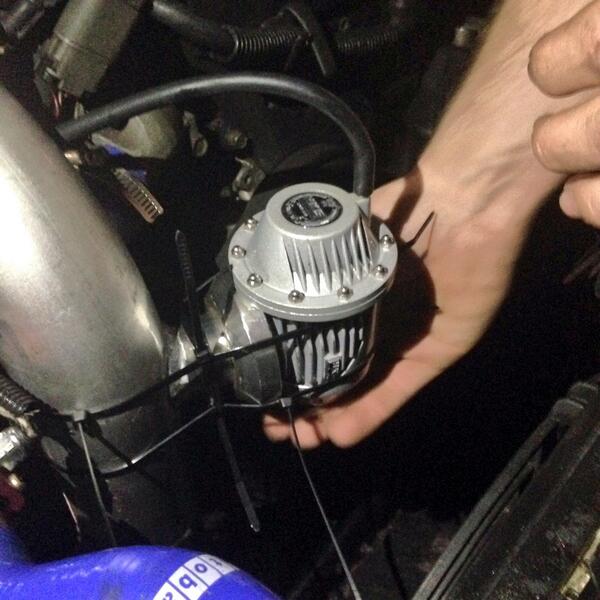 mr_seus's tweet image. Ziptie blowoff valve #240 #driftlife #racecar #backyardmechanic @matt_skinnerr @Smithy_Dude @NissanUSA @FormulaDrift