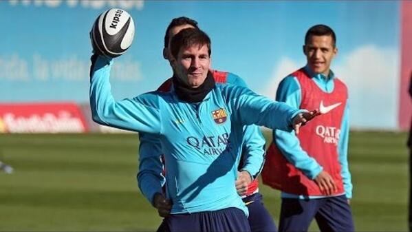 FCBarcelona's tweet photo. VIDEO - Quarterback Messi: the players turned their hand to American Football http://t.co/ixZyag1Qi3 #fcblive http://t.co/C5NocnDjN4