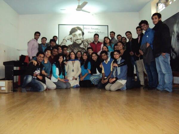 preetiihoon's tweet photo. #TributeToDevSir http://t.co/feVMRdgDg4