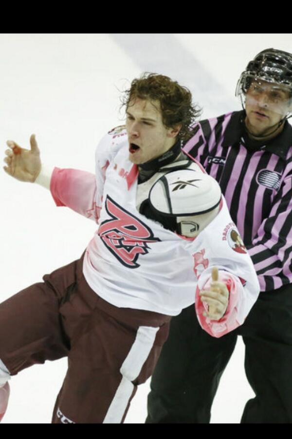 Petes_Updates's tweet photo. I would say he was a tad bit fired up.. @JoshMaguire19 http://t.co/Uf1YGDtMzz