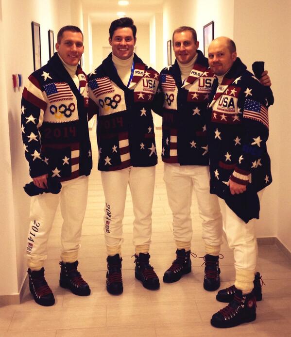 The <a href="/USBSF/">Jack Williams</a> #NightTrain crew about to head off for Opening Ceremonies...
