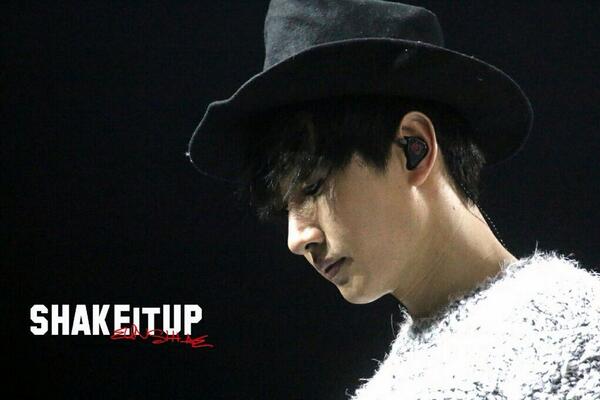 HnSbc's tweet photo. @haebaragi16SJ やだやだやだ(;´༎ຶω༎ຶ`)おデブちゃんやだ(;´༎ຶω༎ຶ`)  かわいいけど(;´༎ຶω༎ຶ`) シュッとしてるのがいいんだよーーー http://t.co/vEsK7fRmA0