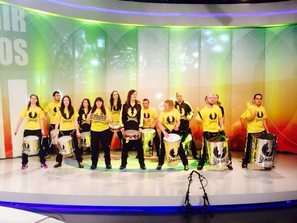 Ensayo del grupo <a href="/BatucadaSambala/">Batucada Sambalá</a> antes de la actuación de esta tarde en el plató de #SIML <a href="/aragontv/">Aragón TV</a> No te lo pierdas