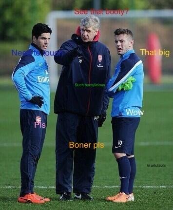 ArtutaPls's tweet photo. Mi , @ArsaneWengrpls and @JuckWilshure tacticul training sessiun http://t.co/DhUXeqjkJC
