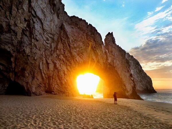 cabojulie's tweet image. Magical sunrise from #Cabo San Lucas. Thanks @cabovillasbeach for a great #FriFotos #Mexico