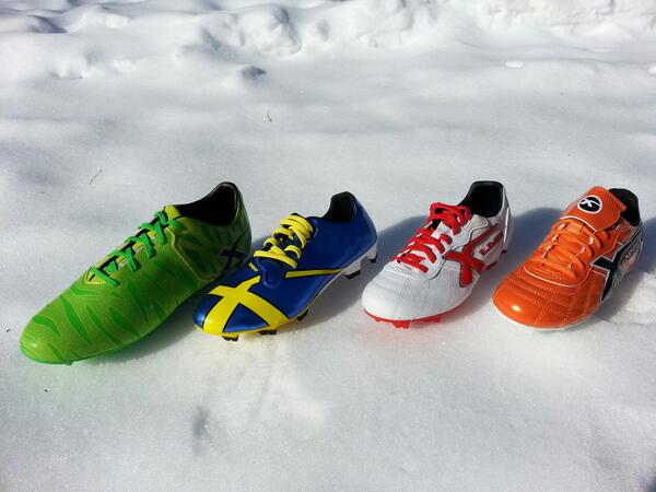 XBladesUSA's tweet photo. BLADES. superb grip, traction and SPEED even in snow! #lookgoodplaygood #SPEED #choiceofchampions http://t.co/8FNcivWI6i