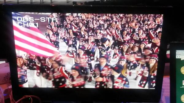 cbrennansports's tweet photo. The Americans take the field. http://t.co/fcpXleeZiP