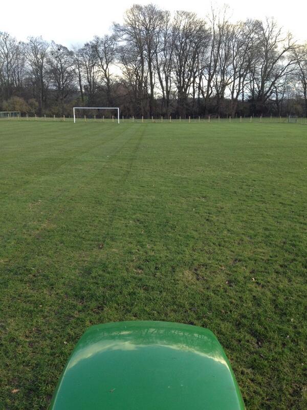 Pitch is looking ok for tomorrow's game against <a href="/StaveleyUtdFc/">Staveley United</a> just hope the weather is kind to us #fingerscrossed