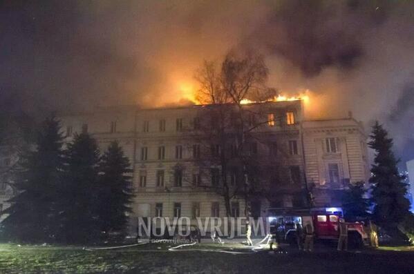 NijazHlivnjak's tweet photo. The Austro-Hungarian archive stock, situated in the #Presidency building in #Sarajevo, burned in #protests. #Bosnia http://t.co/IQIOVWrHhA