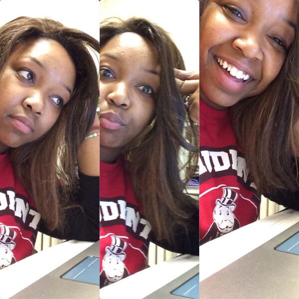 tiffShari's tweet image. #teamalmostnowork #jeopardymusic #ohsnap I better hurry up and finish this phobos.apple.com/WebObjects/MZS…