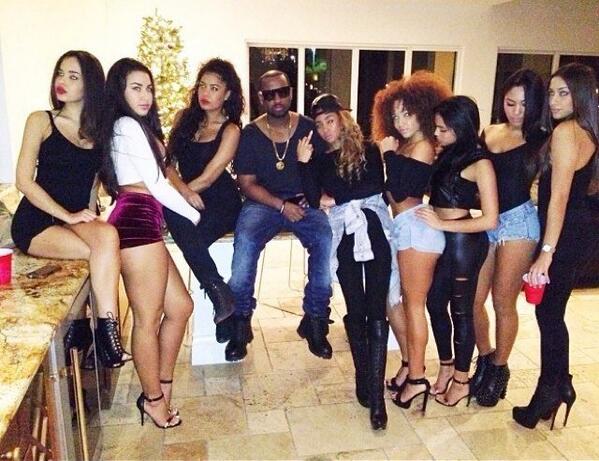 me and the babes @leena sayed and @SLauren with kinky, ruby and the rest of...