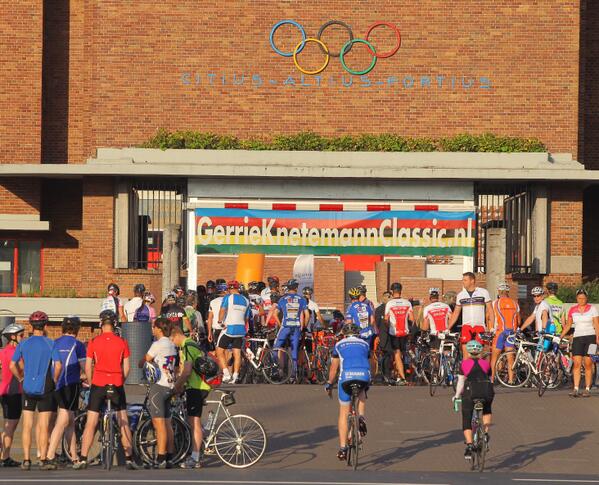 KneetClassic's tweet photo. Citius-Altius-Fortius: sneller-hoger-sterker #GerrieKnetemannClassic jaarlijks in Olympisch Stadion.14 sept.  #OS2014 http://t.co/KmLNJ451sS