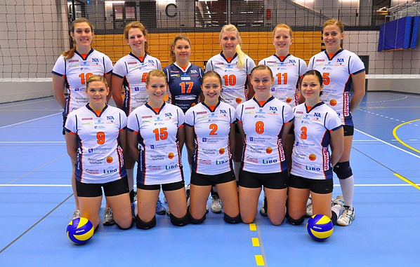 Power volley by Lindesberg Volleyboll Klubb from Sweden. Go girls! - masita.com