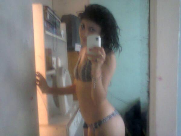 maguiihsoledad's tweet photo. en los días de calor :p http://t.co/YvgvzoHNdL