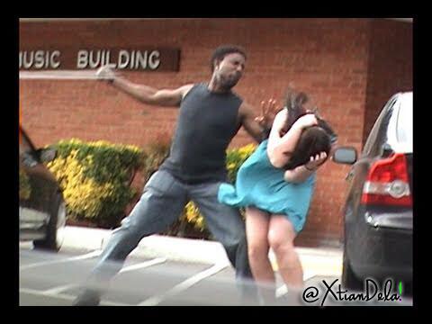 xtiandela's tweet photo. When a Daystar student goes to tell a UoN student that they also strike...#TheTrend #SaveDaystar http://t.co/THcg2biGeb