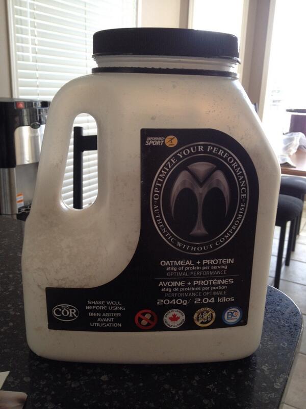 liamthomas97's tweet photo. Oatmeal protein! #onlyatthenation #greatstuff #bradmcnamara @boobaker89 @ATHLETESNATION http://t.co/W7QUXHQRsZ