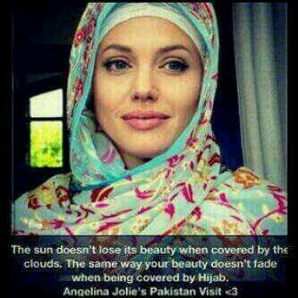 islamicfreedom's tweet photo. Angelina Jolie support World Hijab Day,
SubhanAllah
She look so beautiful when wearing Hijab :) http://t.co/64uH4rag02