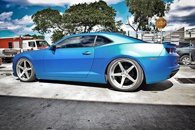 fcwt's tweet photo. 2010 Chevy Camaro with 22 inch staggered wheels.  #CamaroWheels #CamaroRims #StaggeredWheels #StaggeredRims http://t.co/fFbctngybT