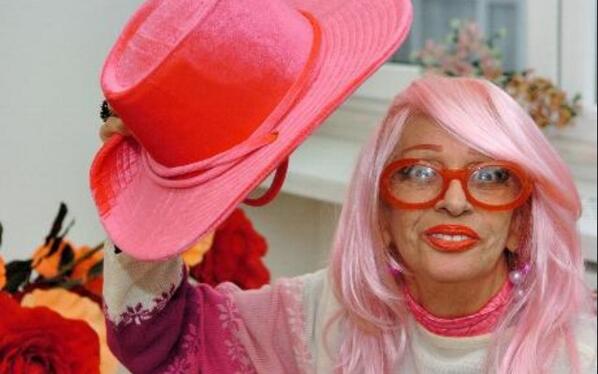 Altın harfler ile yazılmış sözler 100 yıl geçse de ne eskir ne de silinir.iyi ki doğmuşsun ilham perisi #AyselGürel