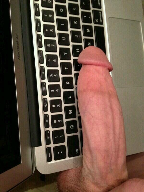 مين نفسويلعب فيه بشفايفوويلحسوويرضعوويمصووادلعلوطيزوفيه