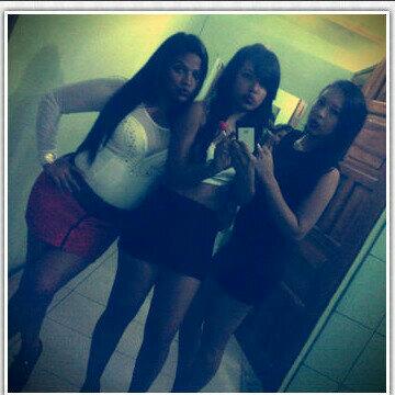 MamiiVane's tweet photo. DiiSfRuntAnd CN miiiS CacHoRRaS ;) http://t.co/hBzqwfxcIm
