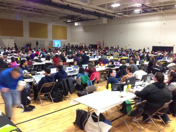 13protons's tweet image. Getting started at #boilermake @Apigee