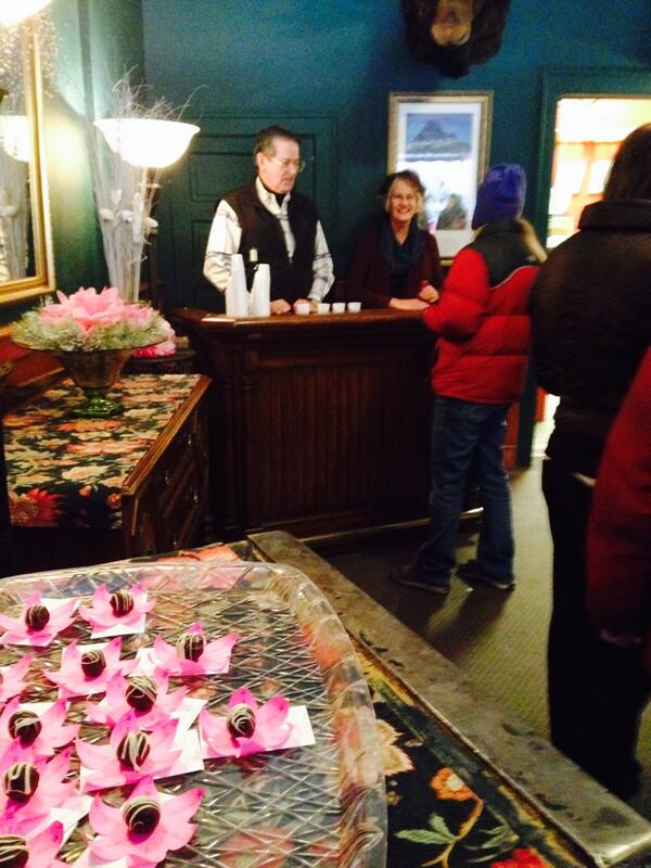 DtownKalispell's tweet photo. It has begun! A Chocolat Affair #downtownkalispell! http://t.co/krExipftR7