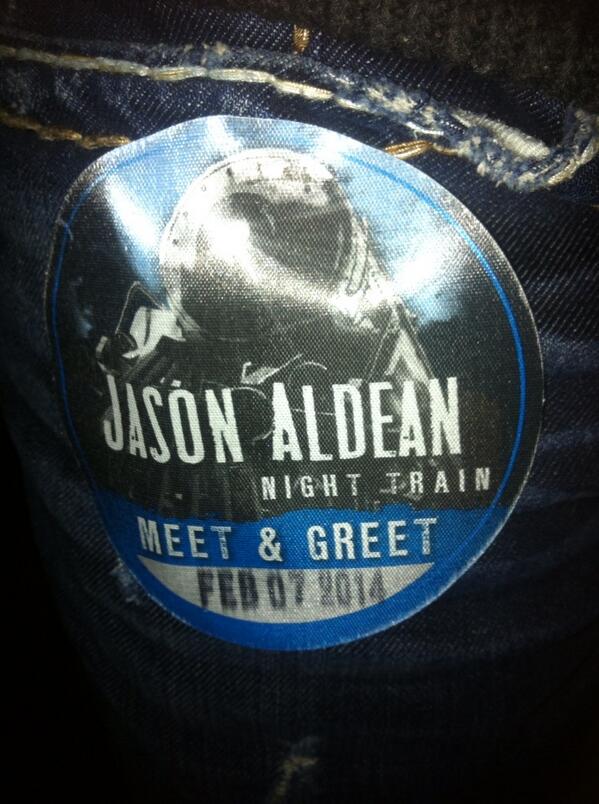 @NightTrainTour @JasonAldeanFC  super excited to finally meet jason !!!!!