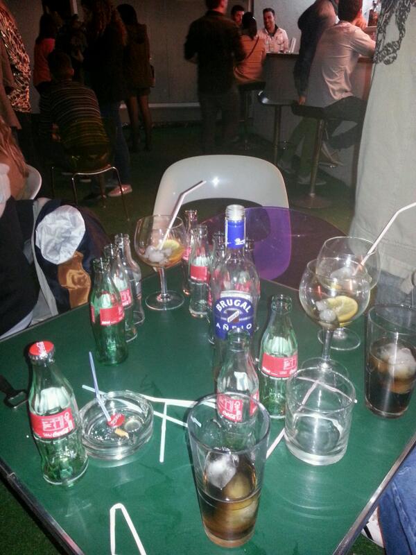 pollo_chuche's tweet photo. Empieza mal la noche!! @JoanM91 @BraceliMb http://t.co/bs7WsBmOQ5