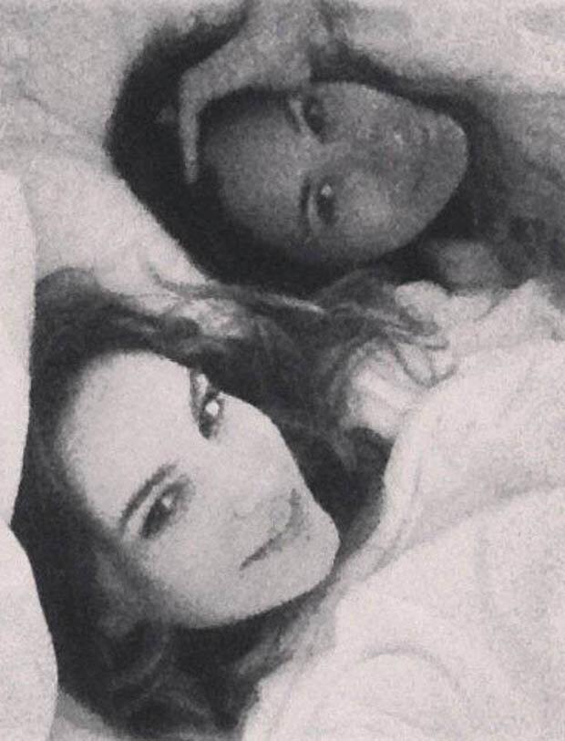 Celebrity Gay Couple on X: "Model Kelly Brook & girlfriend Preeya Kalidas  pose in bed together #lesbilicious http://t.co/3bZHn778U0" / X