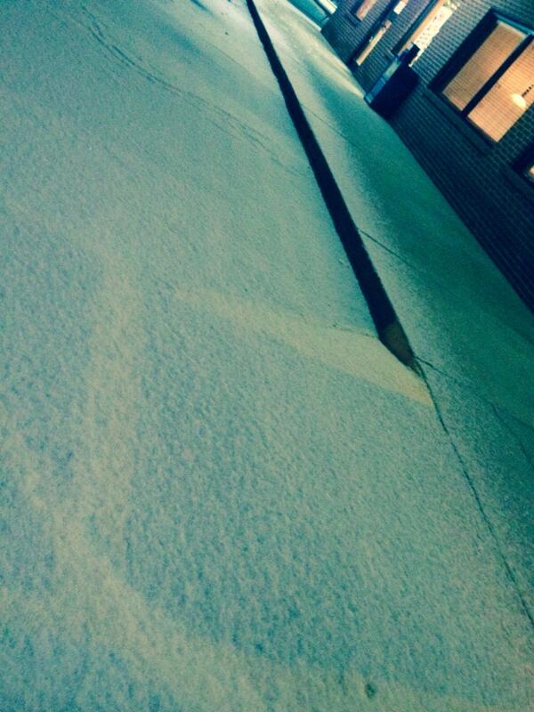 sthomas508's tweet photo. #firstrealsnow !! http://t.co/wGNlWbvgxk