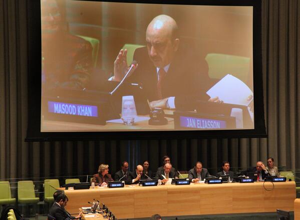 IISD_ENB's tweet photo. Coverage of final day of #OWG8 on #SDGs is now online: http://t.co/9AV3XFYgMb  #peace #SustDev #post2015 http://t.co/J5aGV3XTRz