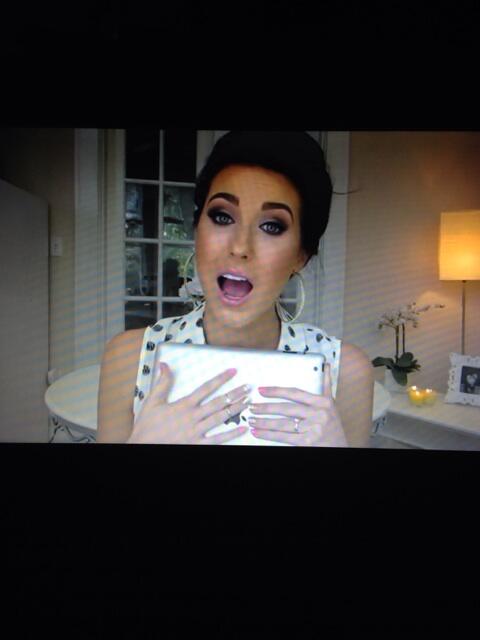 When I'm bored I lay down & watch Jaclyn Hill videos. #beautyvids